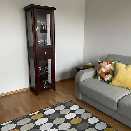 Apartament 12